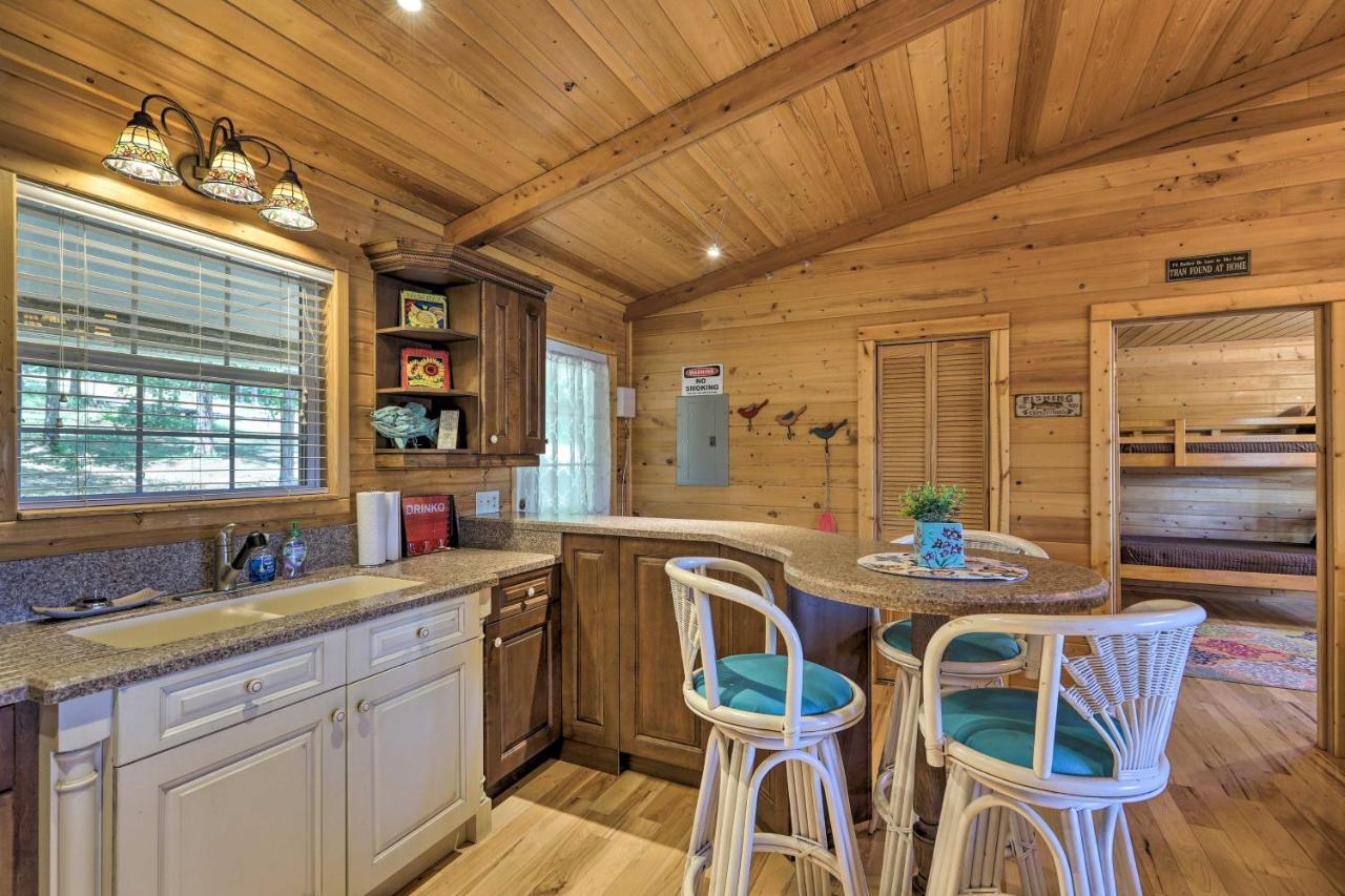 House With Dock And Slide Situated On Lake Sinclair! Sparta Екстер'єр фото