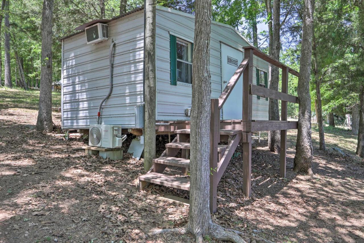 House With Dock And Slide Situated On Lake Sinclair! Sparta Екстер'єр фото